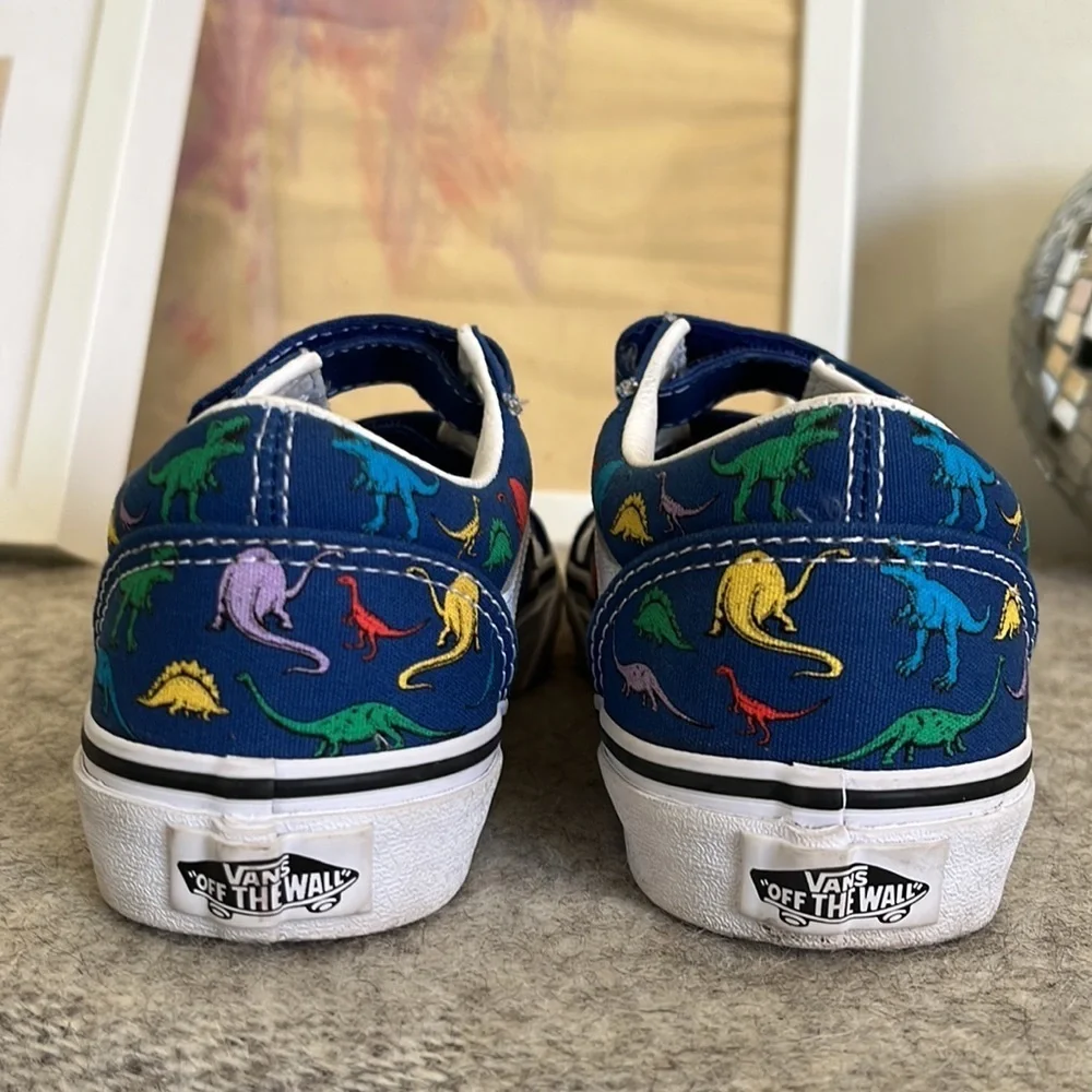 Kids Vans, velcro closure and dinosaurs! Sz 2.5 - Picture 3 of 9